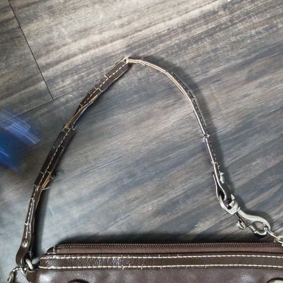 Coach - Picture 2 of 3